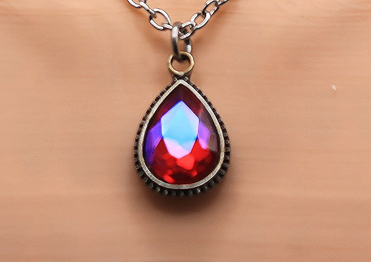 Pink Teardrop Rhinestone Necklace