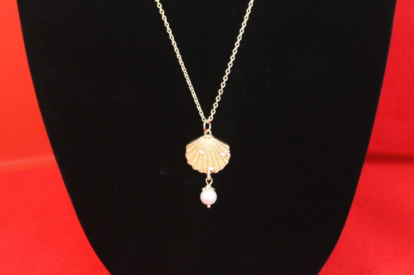 The Sea Shell with Pearl